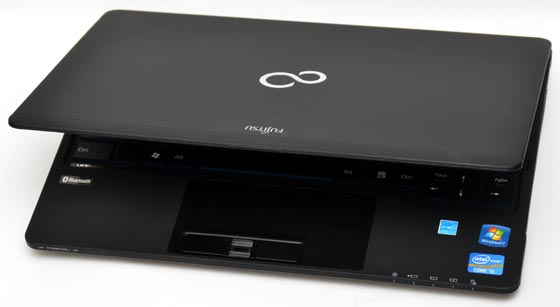 [Fujitsu] 13.3吋輕量 Fujitsu SH771 評測